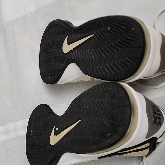 Nike Hyper Aggressor Air Max Sneakers size 9 - Picture 6 of 8